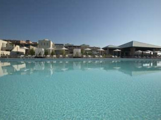 Helona Resort