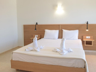 Mithos Premium Rooms (K)