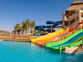 Al Fanar Hotel and Residences