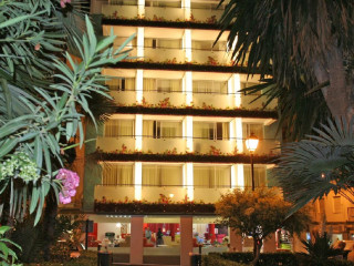 Oasis Plaza Hotel