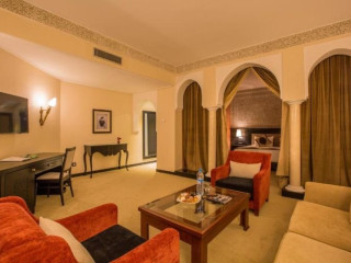 Riad Ennakhil Hotel and Spa