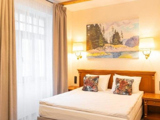 Epic Rooms
