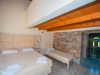 Aqua Blue (Liapades)