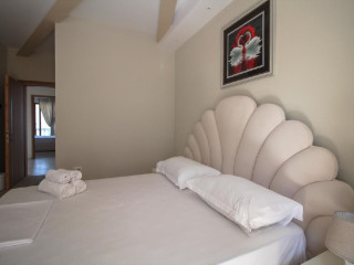 Romario Apartments (Sarande)