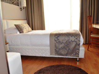 Hotel Arvi (Durres)