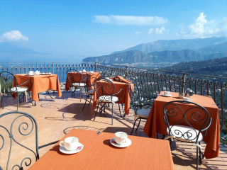 La Vue dOr Sorrento