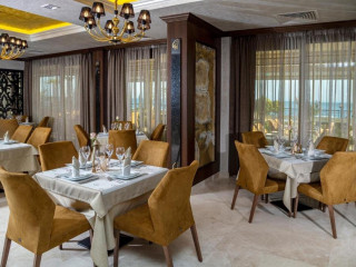 Onyx Beach Residence