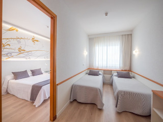 GOLDEN TAURUS AQUAPARK RESORT (Pineda de Mar)