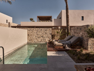 Theros Suites Hotel