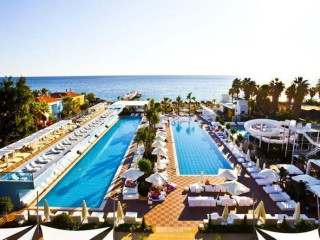 Q PREMIUM RESORT