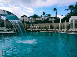 SIDE ZEUGMA +16 ADULT ONLY