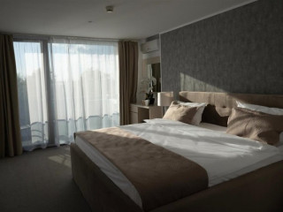 OBA Luxury Boutique CMP