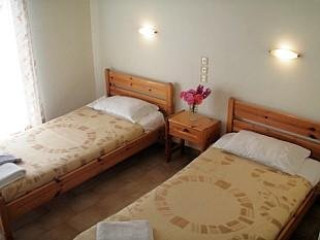 SORRENTO STUDIOS (Laganas)