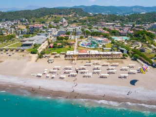 LA BENATA HOTEL (EX. BENATA HOTEL).