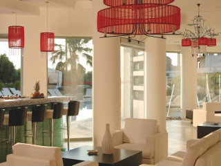 Angela Suites Boutique Hotel