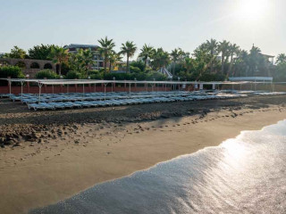 PALMERAS BEACH HOTEL.