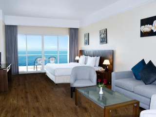 Ramada By Wyndham Beach Hotel Ajman 