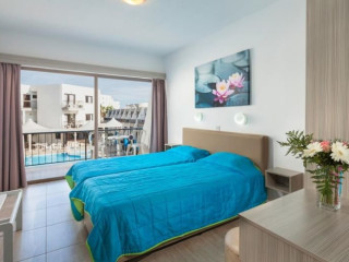 Penelope Beach Hotel APTS