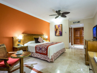 Grand Palladium White Sand Resort and Spa (R)