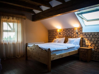 PENSIUNEA COLT DE RAI.