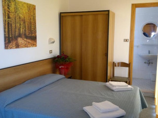 HALF MOON  (Rivazzura)