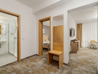 COMPLEX BALNEAR COZIA - CORP CACIULATA.