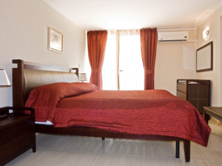 PARK HOTEL OASIS (dublat)