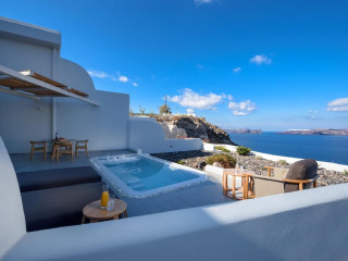 Neptune Luxury Spa Suites