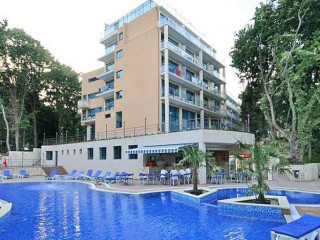 HOLIDAY PARK - Nisipurile de Aur