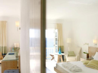 Petasos Beach (recomandat 4*+)