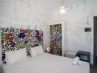 Beach Boutique Hotel (Kamari Santorini)