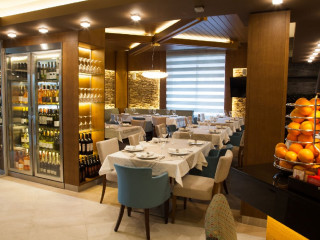 Amira Boutique Hotel