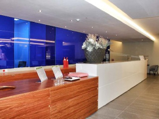 Four Views Monumental Lido