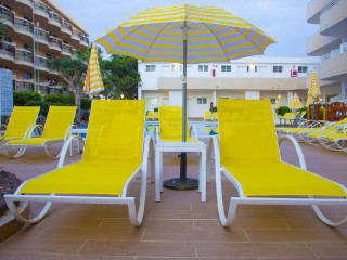 Coral California - Adults Only 16+