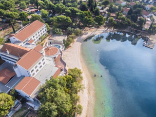 MIRAN HOTEL (Pirovac)