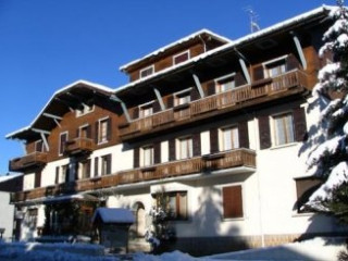  MONTBLANC HOTEL APARTMENTS