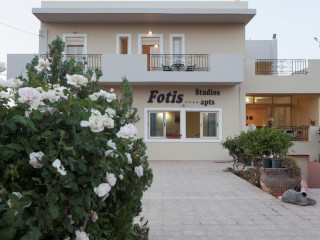 Fotis Studios Apartments