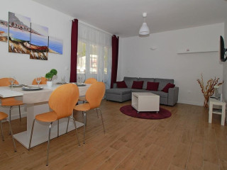 Apartments Stipe (Makarska)