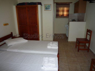 Erietta Studios (Svoronata)