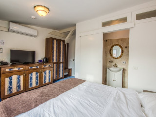 RESIDENCE CENTRAL ANNAPOLIS.