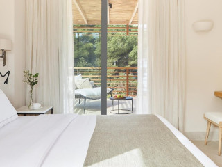 Elivi Nest Infinity Rooms and Suites - Private Pool