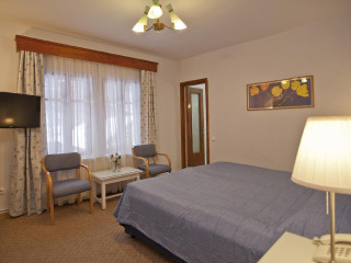 VILA CAMELIA
