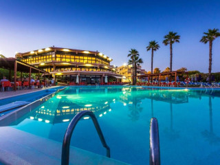 AURAMAR BEACH RESORT