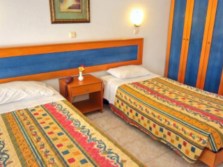 Kassandra Family Aparthotel