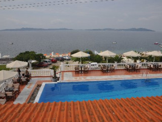 Akti Ouranoupoli (Ouranoupolis, Athos)