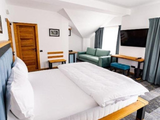 How Boutique Hotel...