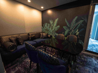 W REGAL BOUTIQUE SPA.