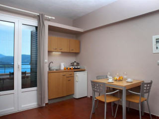 Scorpios Hotel and Apartments (Nidri)