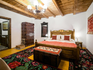 Pensiunea La Roata..