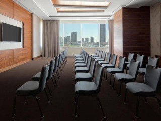 Radisson Blue Hotel, Dubai Waterfront 